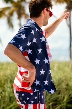 The Johnny Adams | Men's American Flag Stretch Hawaiian Shirt -US Clothing Sales Store 20190308 M USASwim SpringShoot SombreroBeach MLR CA5A3174
